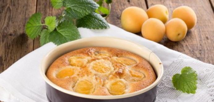 Ленивая шарлотка с яблоками: ингредиенты, рецепт, советы по приготовлению Продукты для ленивой шарлотки